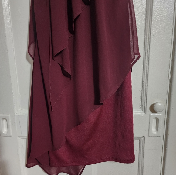 Le chateau, size small, wine colored dress, NWT - Picture 4 of 5